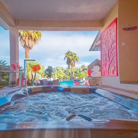 Escapades Lointaines Bed & Breakfast Perpignan Bagian luar foto