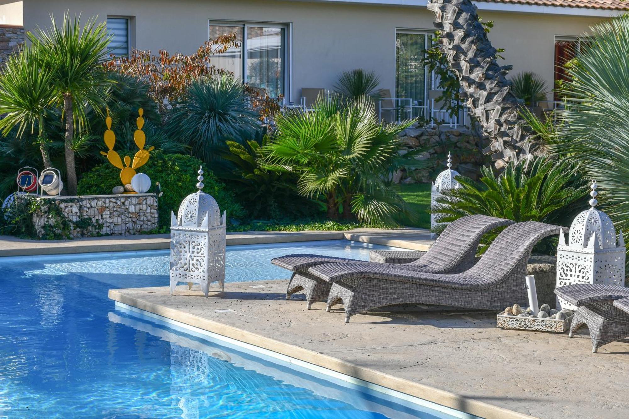 Escapades Lointaines Bed & Breakfast Perpignan Bagian luar foto
