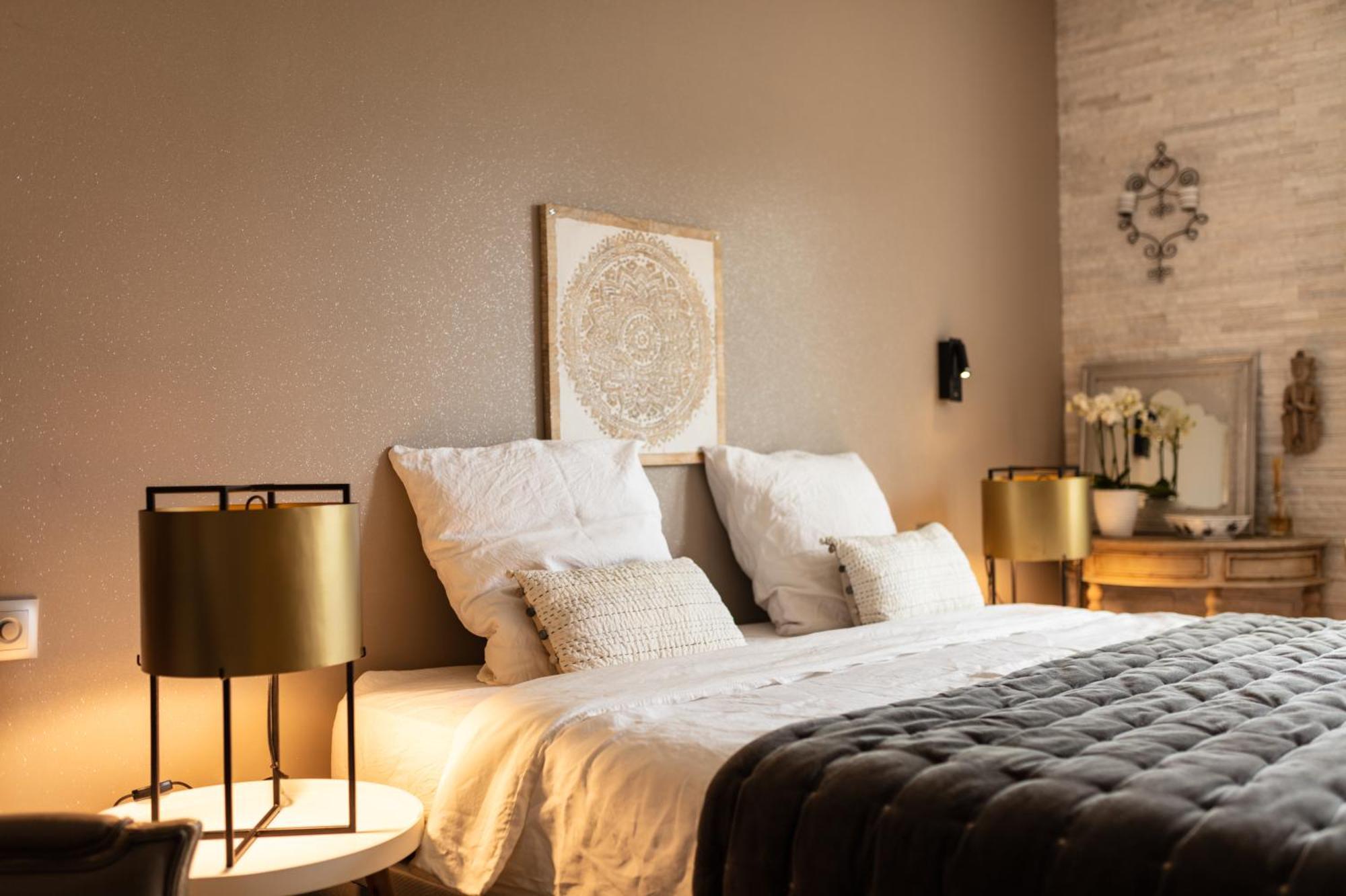 Escapades Lointaines Bed & Breakfast Perpignan Bagian luar foto