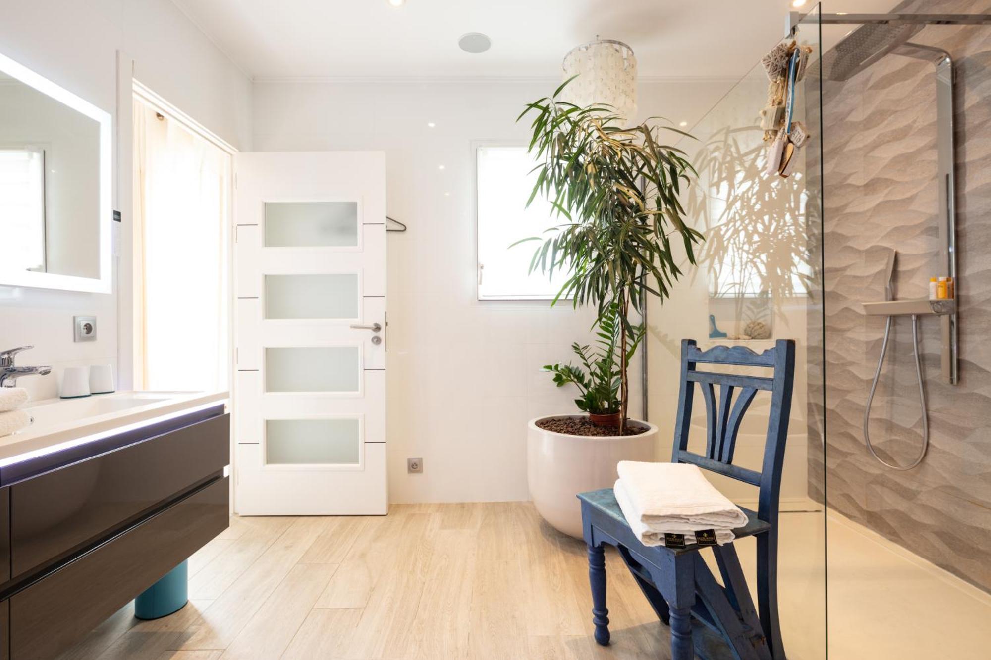 Escapades Lointaines Bed & Breakfast Perpignan Bagian luar foto