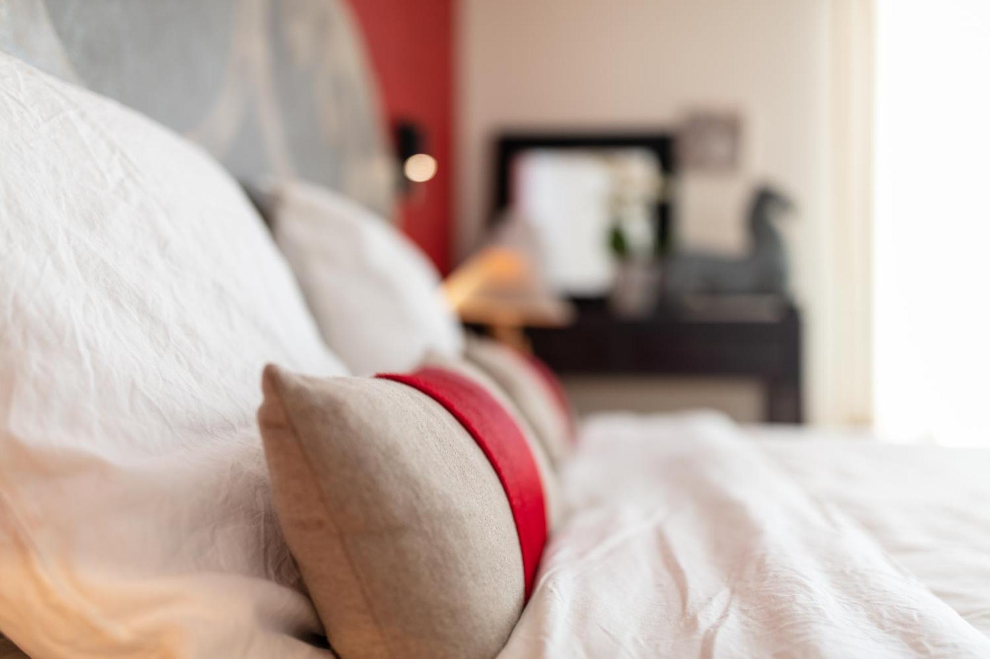 Escapades Lointaines Bed & Breakfast Perpignan Bagian luar foto