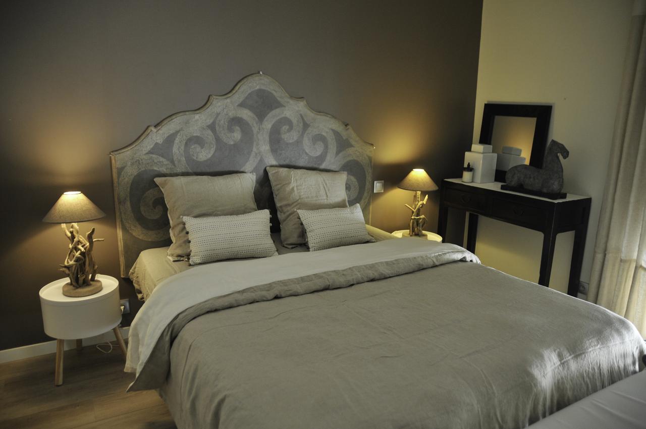 Escapades Lointaines Bed & Breakfast Perpignan Bagian luar foto