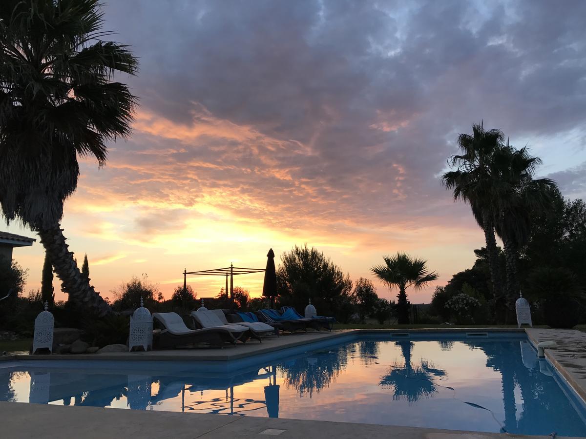 Escapades Lointaines Bed & Breakfast Perpignan Bagian luar foto